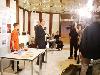 Foto des WDR-Teams an meinem Stand whrend einer Reportage
